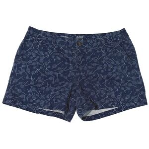 Women's Navy Floral Twill Shorts Size 12 Preppy Nautical Coastal